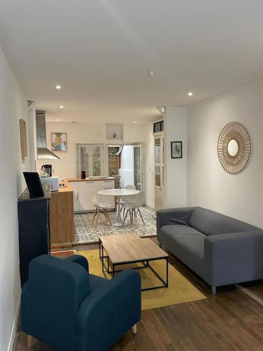 Appartement Cosy A Deux Pas De La Gare 라발 외부 사진