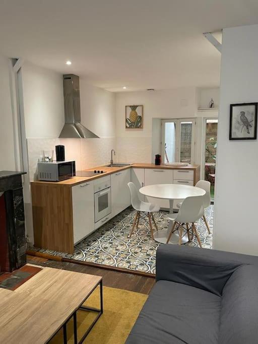 Appartement Cosy A Deux Pas De La Gare 라발 외부 사진